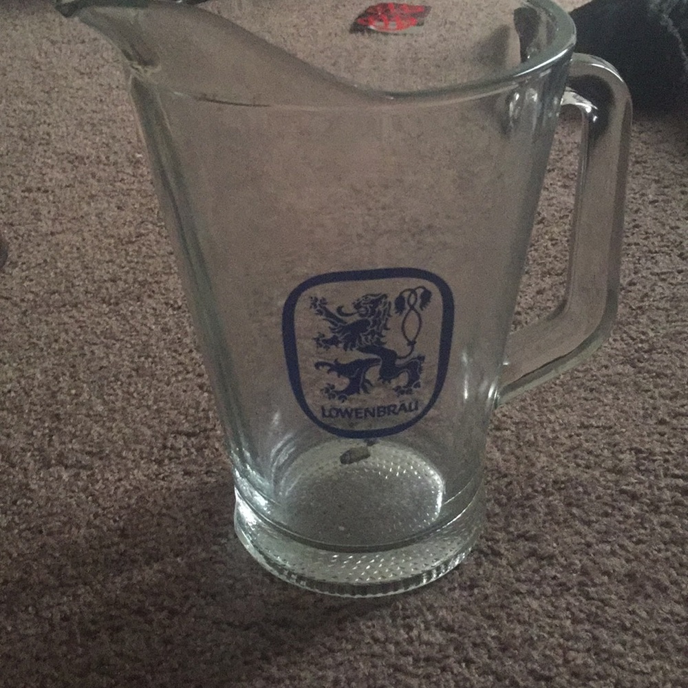 Lowenbrai glass pitcher